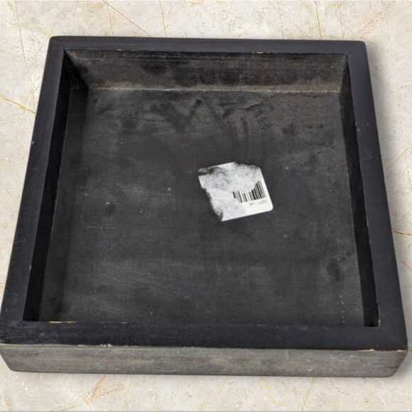 Mom A Title Just Above Queen Black Cream Wood Box Sign For Wall Hanging Or Desk - Picture 5 of 5